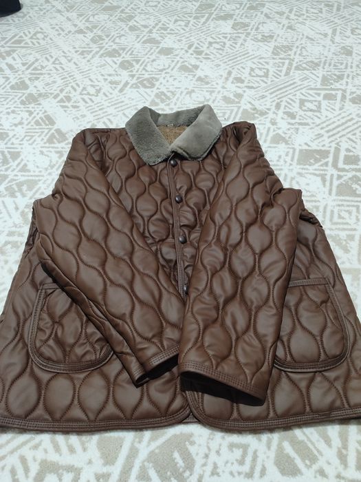 Коричневая куртка
