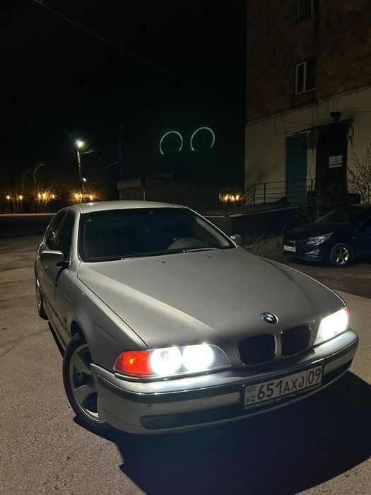 Продам бмв е39 1998 года