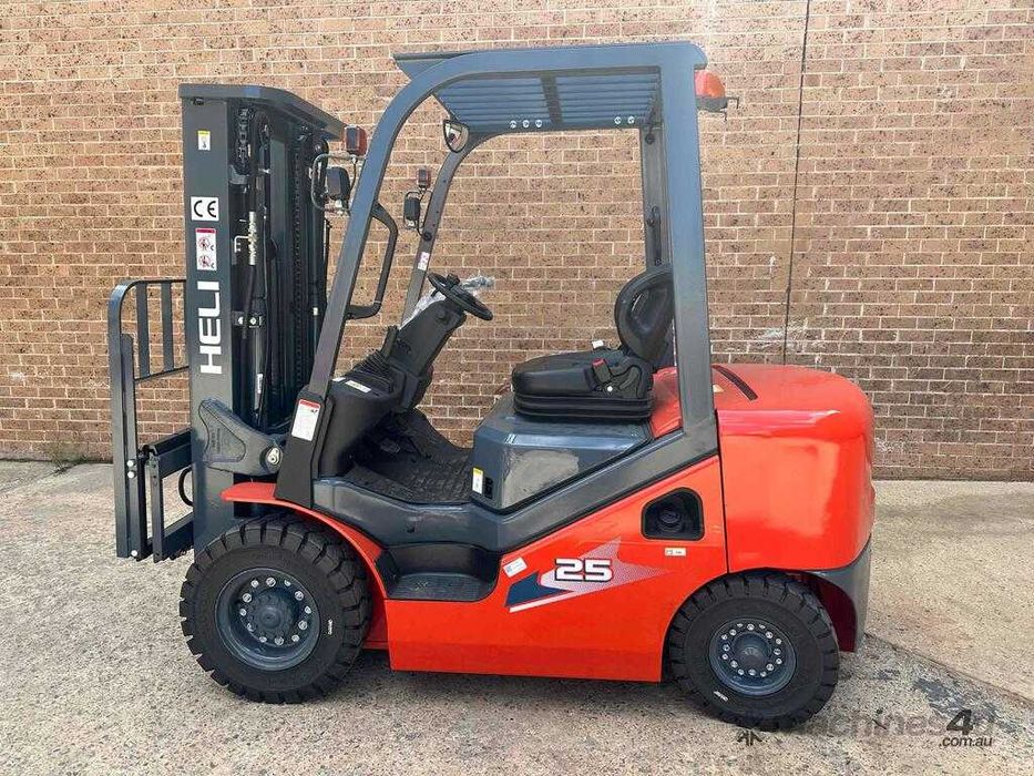 Vindem Stivuitor Diesel Heli 2.5 t Livrare Stoc, Pret Promo, Mitsubishi, Kubota, Garantie 36 luni