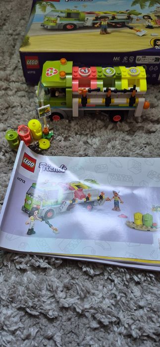 Lego friends  camionul de gunoi