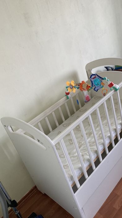 Продам детский манеж за 20000 тг.