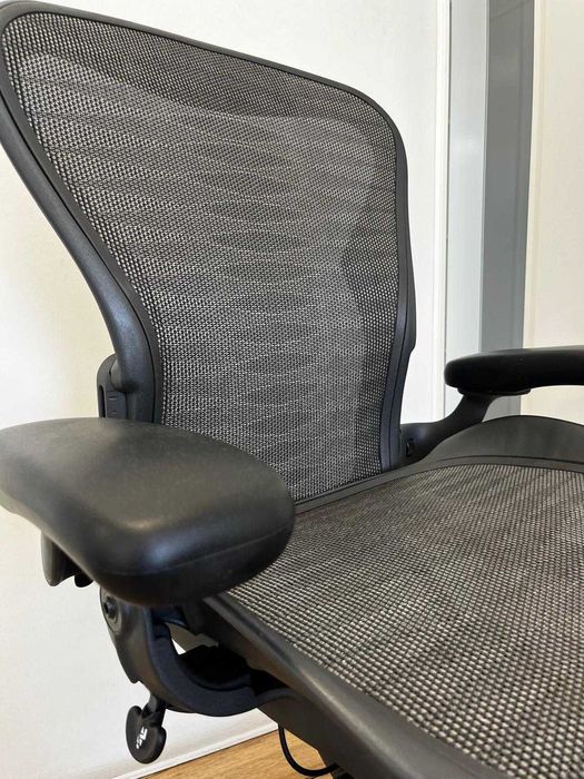 Refurbished Herman Miller Aeron Tuxedo