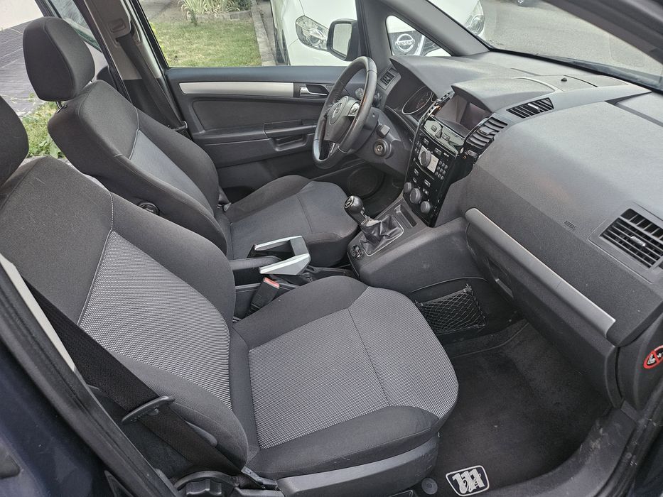 Opel Zafira 1.7cdti Euro5 edition111 7Locuri