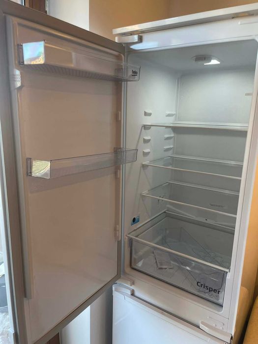 Нов хладилник BEKO за вграждане 177.5 см