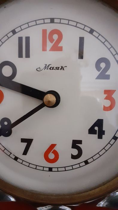 Настольные часы СССР