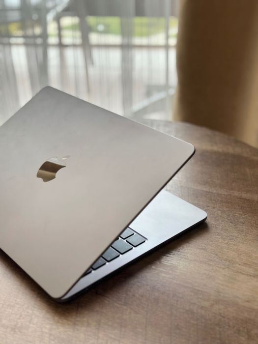 MacBook Air 13 инча M3 2024 – 16GB RAM 512GB SSD