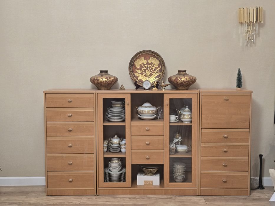 Комод-витрина, буфет, сервант, шкаф