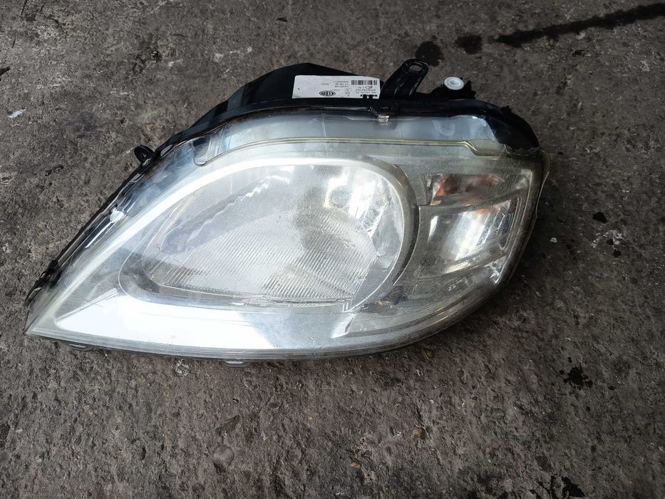 Far stanga nou Dacia Logan facelift