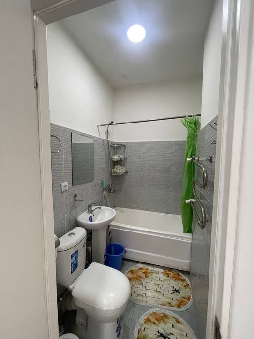 Чирчик  Шахрида  Ижарага  Квартира 3 хонали Танк олийгохи Лётний час