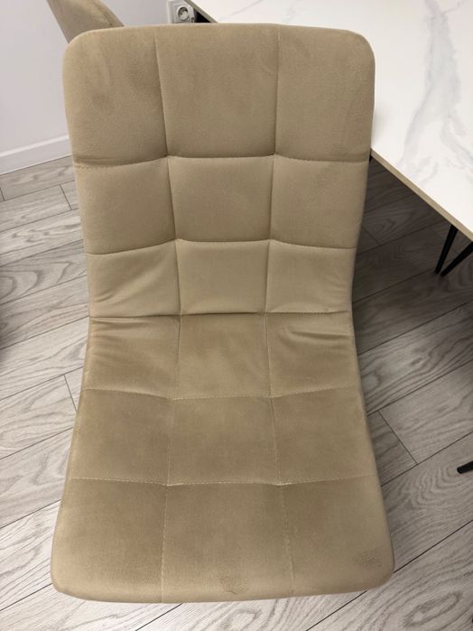 Set masă cu 6 scaune Mobexpert!