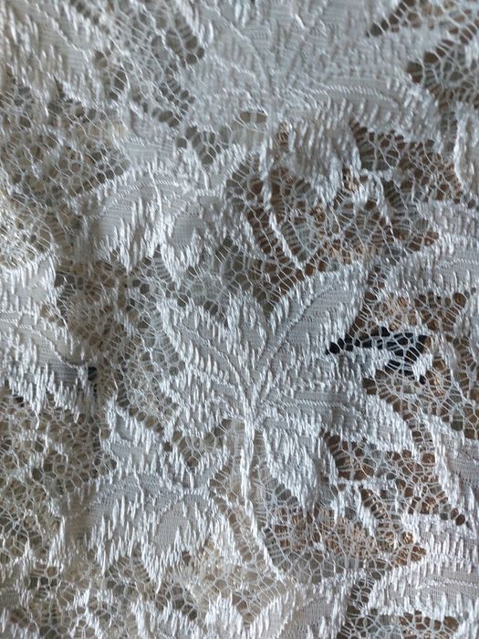 Продам шторы разные туль.