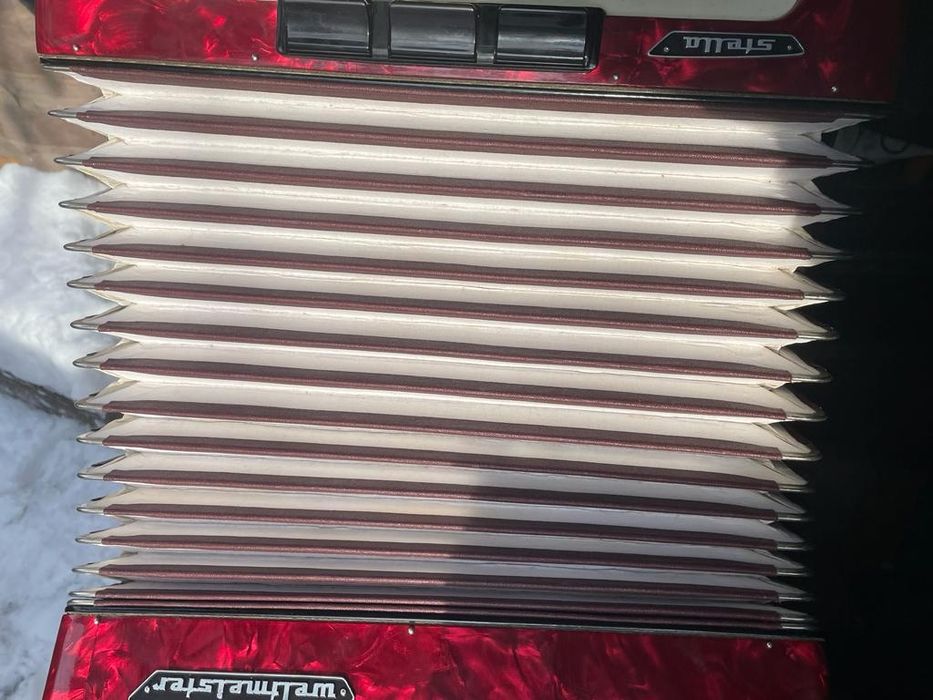 Продам аккордеон