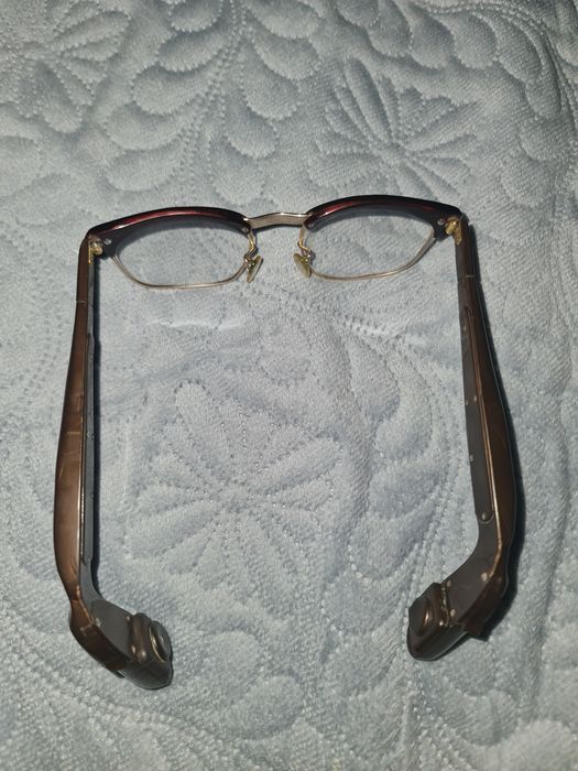 Ochelari cu aparat auditiv vintage 1920