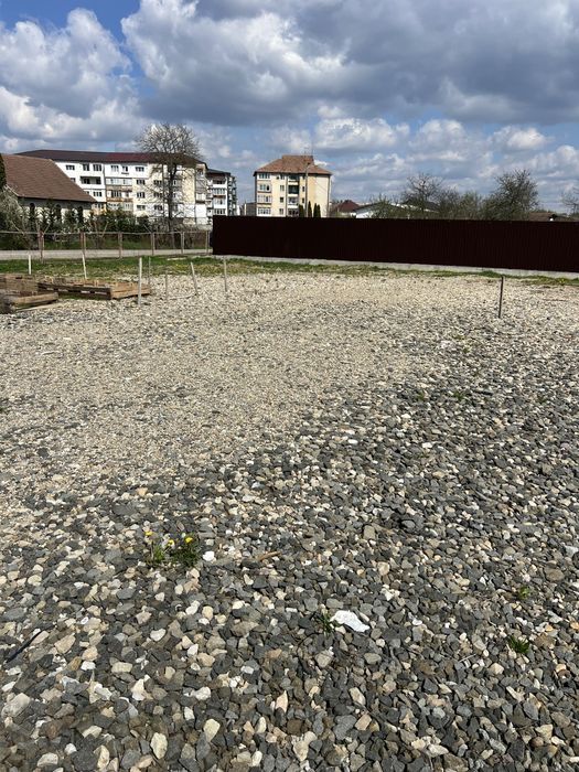 Inchiriez Teren Ultracentral langa Piata  9 ari