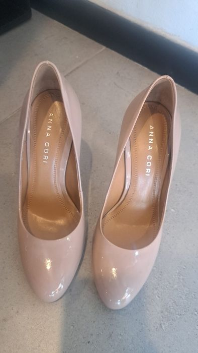 Pantofi stiletto