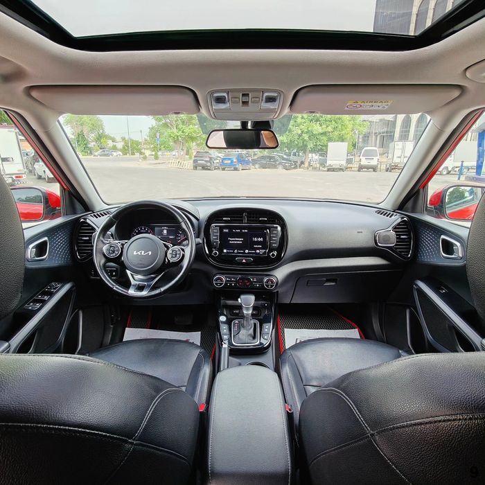 Kia Soul, 2022, фулл, в отличном состоянии