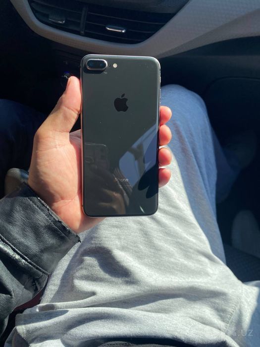 Iphone 8 + yaxshi holatda