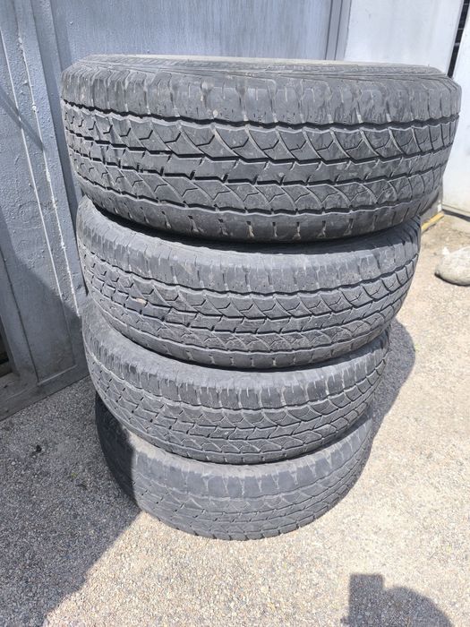 Продам комплект резины