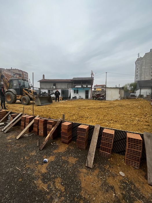 Услуги с мини багер комбиниран багер бокат самосвал bobcat