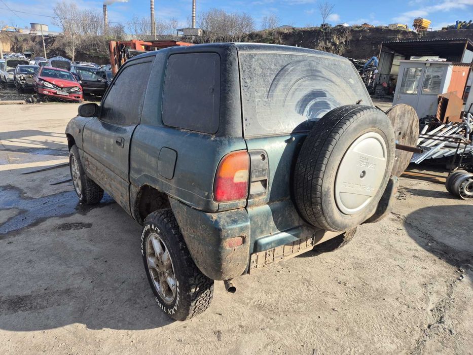 Тойота рав 4 на части