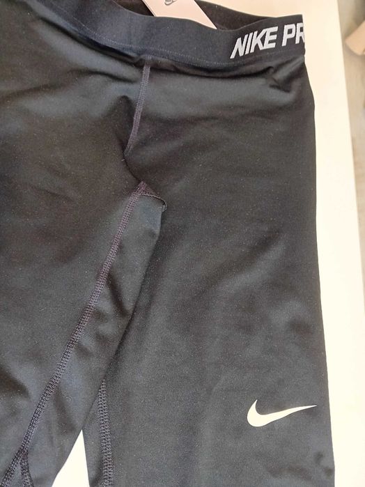 Черен клин NIKE PRO