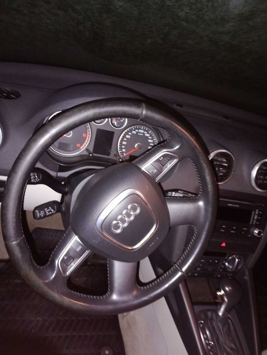 Vând Audi A3 1.6 motorina