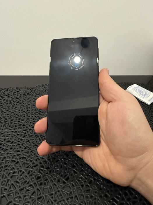 Motorola edge 5G , 8 GB ram