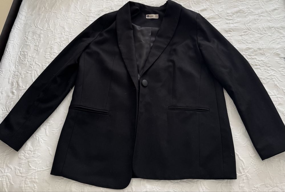 Продаю женскую одежду