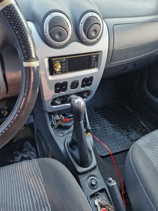 Dacia Logan Laureat 1.4 mpi AC Proprietar