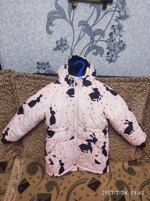 Куртка на девочку весна