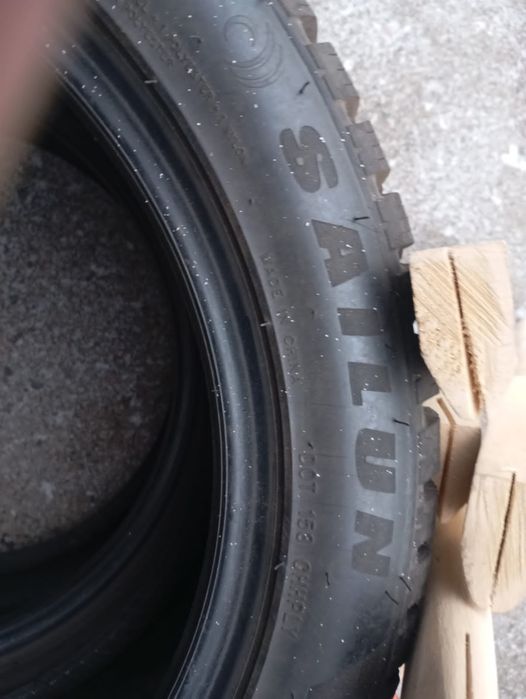 Продам шины б/у в отличном состоянии.