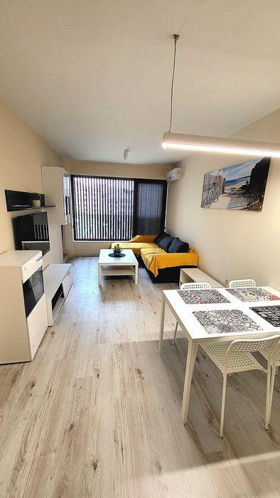 Дава се под наем Двустаен апартамент в Варна, Аспарухово - 62 кв.м за 612 € - Снимка #2