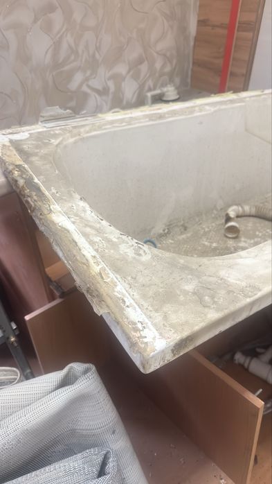 Отдам бесплатно акриловую ванну