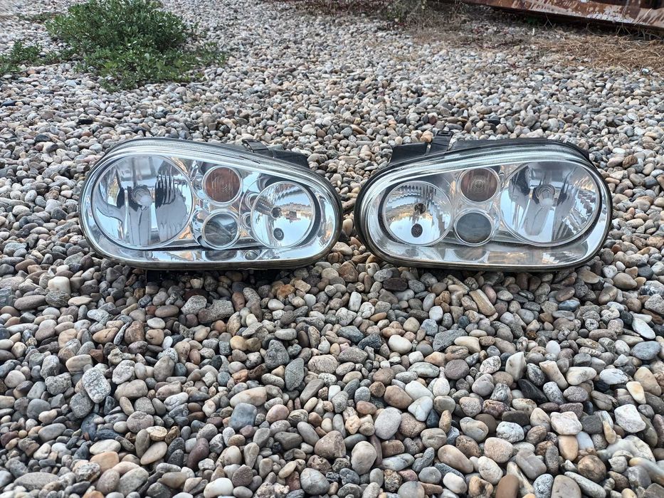 ляв и десен фар с халоген за фолксваген голф 4 VOLKSWAGEN GOLF 4