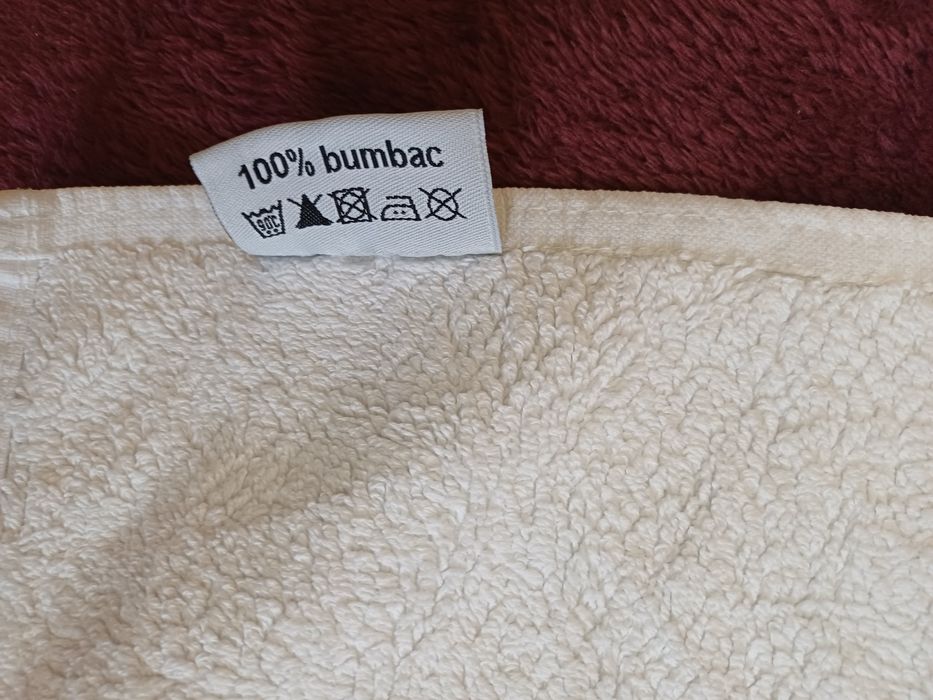 prosoape Caresa ,albe