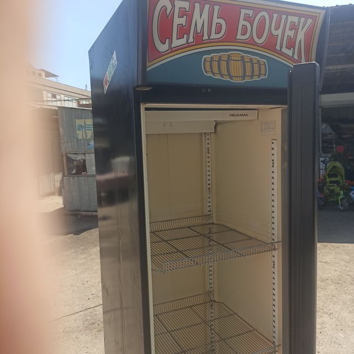 Виттрин холодильник