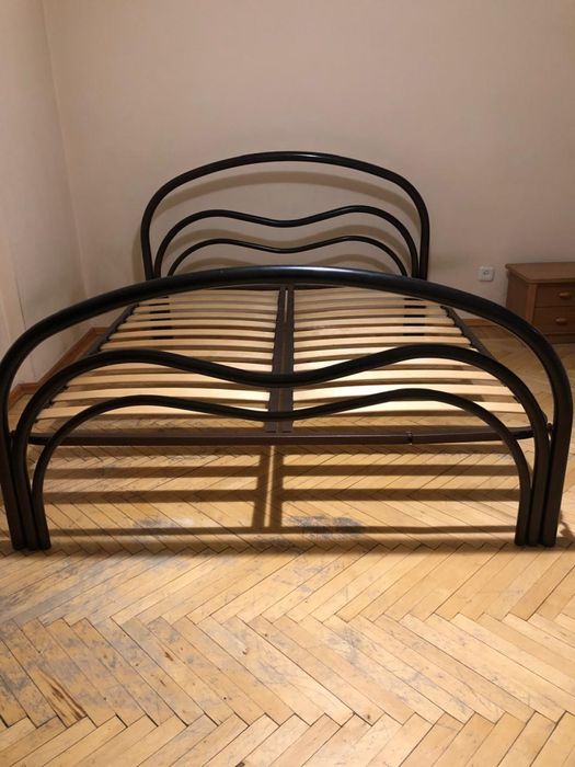 Продам кровать срочно