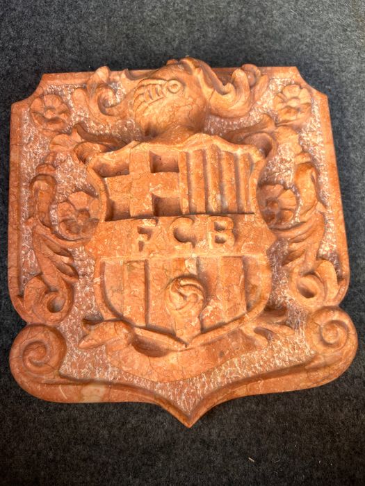 Stema FC Barcelona din marmura