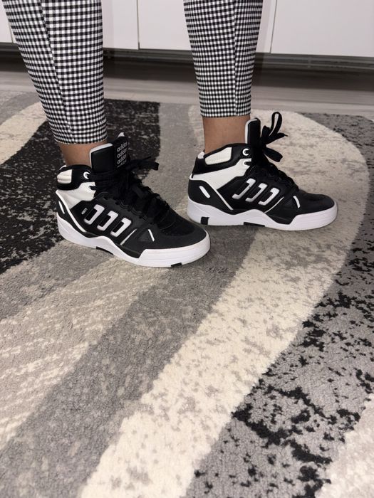 Adidasi original Adidas Midcity Mid