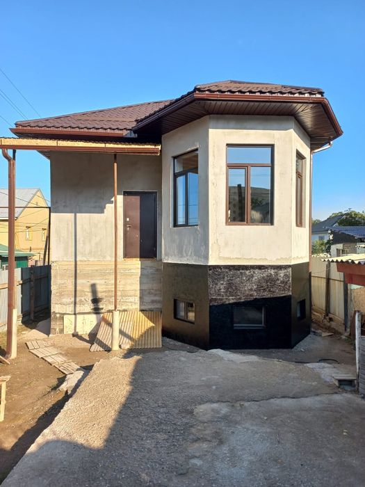 Дом на продажу новый .