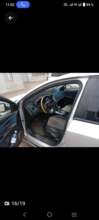 Автомобиль Шевроле круз