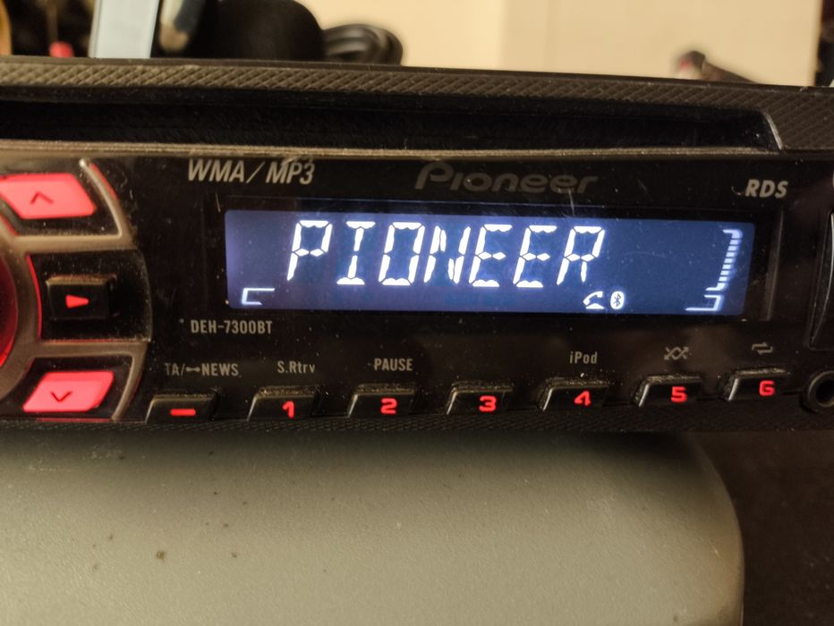 Висок клас авто cd Pioneer deh-7300bt