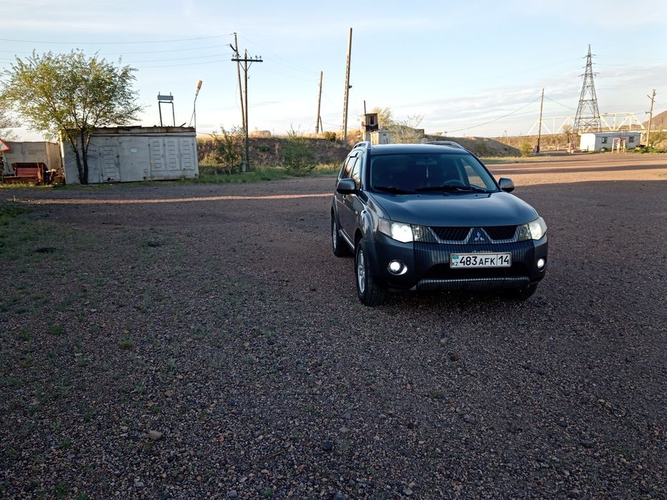 Продам мицубиси аутлентр.