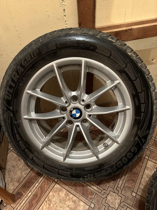 Jante originale BMW R16 cu anvelope iarna Goodyear205/60/16 RunFlat