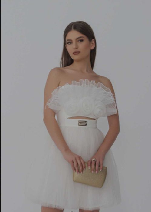 Бяла рокля Junona