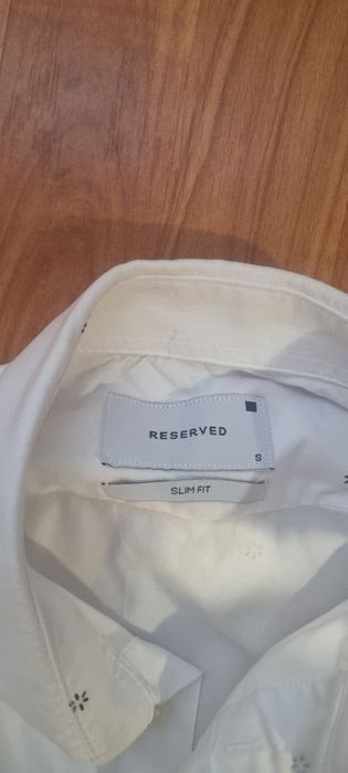 Cămașă reserved .