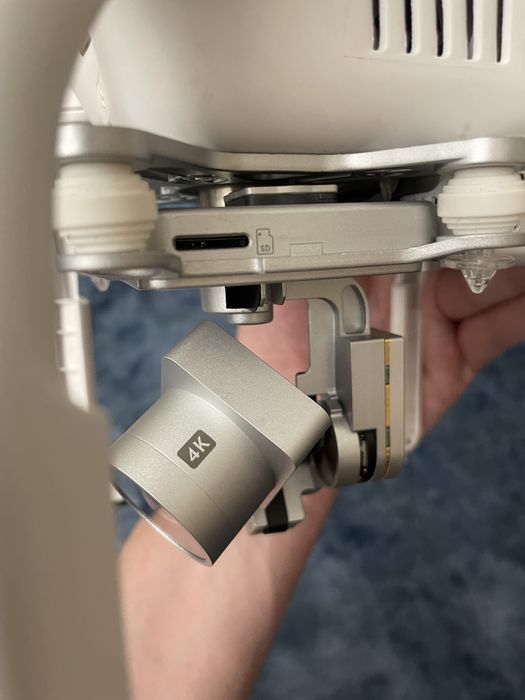 дрон DJI Phantom 3  4K