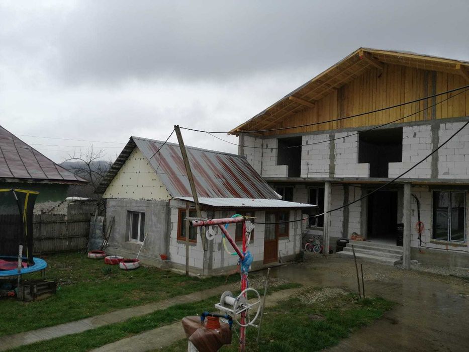 De vanzare casa si teren in Verdea Valcea