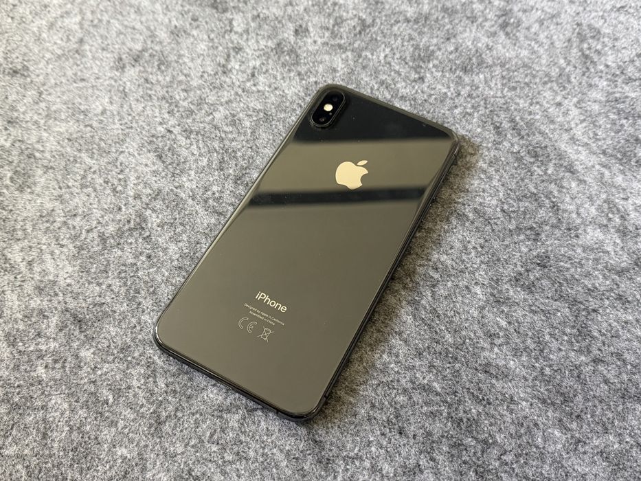 Продавам iPhone XS Max 64 GB