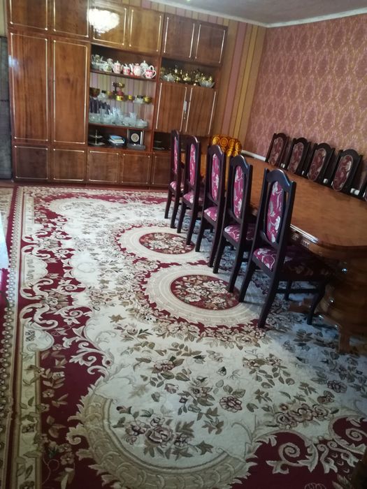 Продам стол Малазия   длина 3 метра